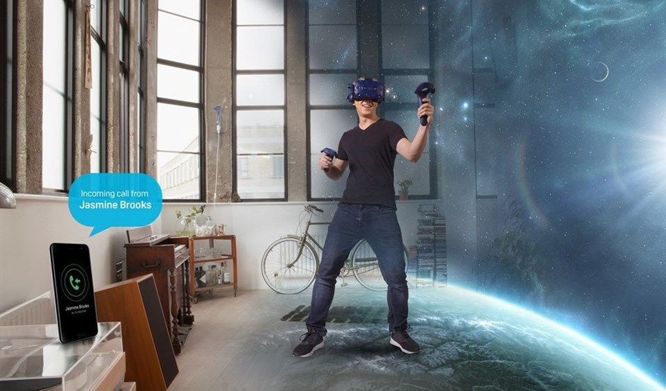 HTC VR ürünlerini geçtiğimiz dönemde Türkiye pazarına sunmuştu. İlk olarak Mayıs ayında kullanıcılarla buluşan ürünlerden VIVE 6.499 TL, Vive Pro Starter Kit 11.499 TL ve VIVE Pro Fullkit ise 13.499 TL KDV dahil fiyat etiketleriyle satışa sunuldu.