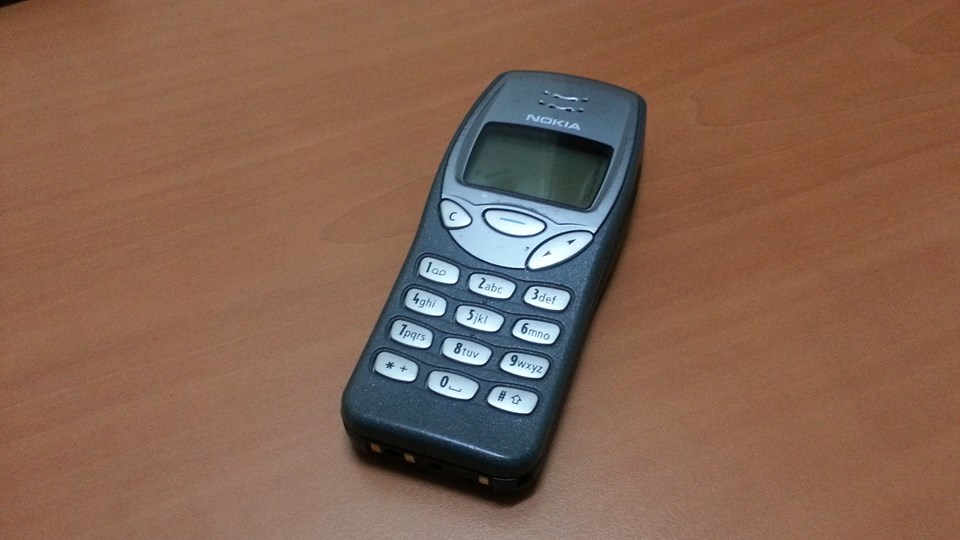 4- Nokia 3210