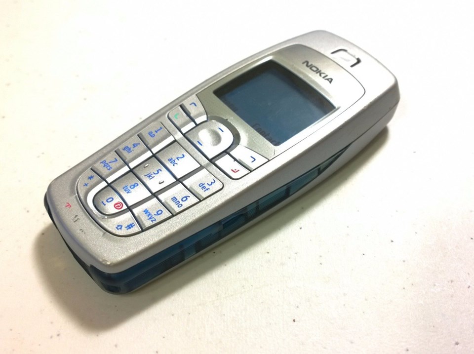 15- Nokia 6010
