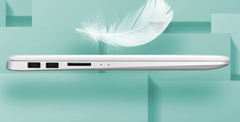 Modelin en dikkat çeken yanı ince ve hafif olması. 15.6 inçlik ekrana ev sahipliği yapan Asus VivoBook 15'in ağırlığı 1.5 kilodan biraz fazla.
