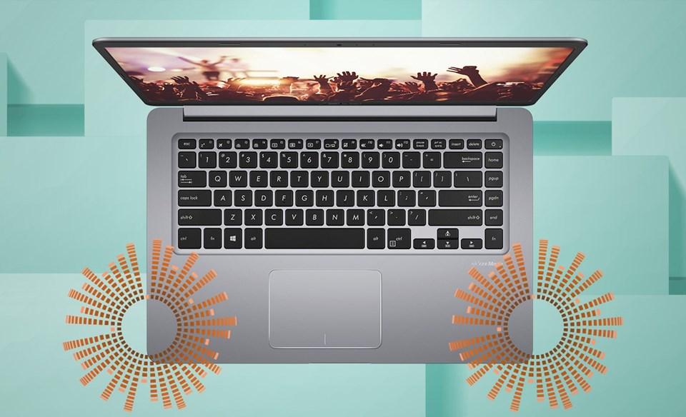 Asus VivoBook 15, dört kenarı çerçevesiz NanoEdge ekran ile %87 ve %88 ekran gövde oranına ulaşıyor.