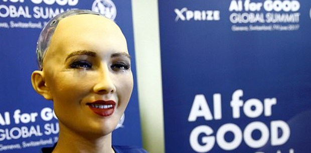 Suudi Arabistan, bir robota vatandaşlık veren...