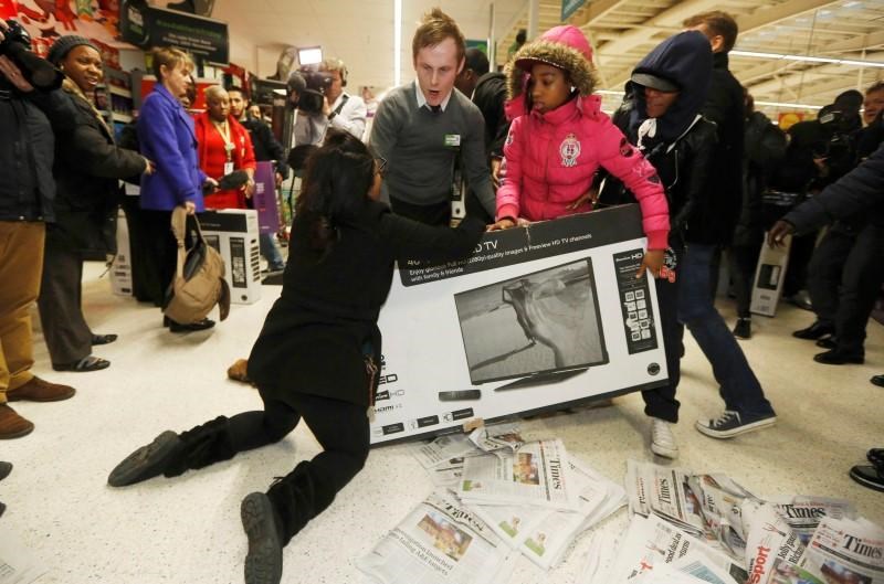 black friday, televizyon, internetten alışveriş, kara cuma