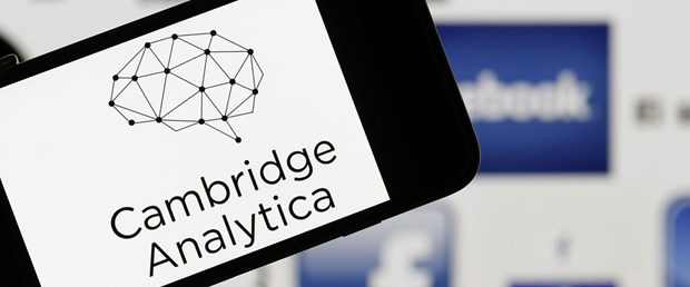 cambridge-analytica-facebook.jpg