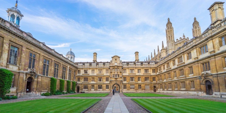 Oxford Üniversitesi