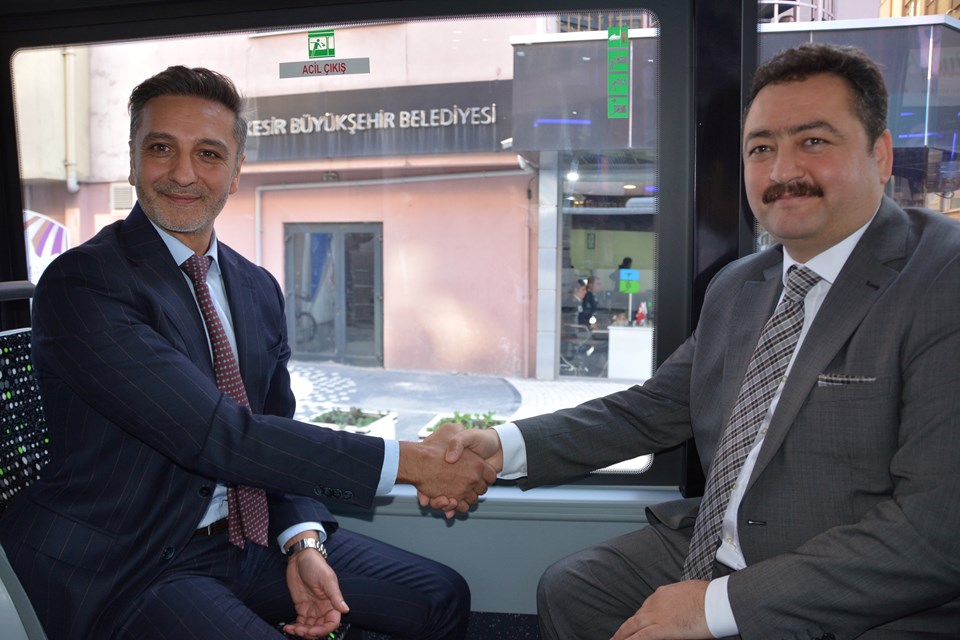 Hasan Yıldırım (TEMSA CEO'su)-Mehmet Gürbüz (Balıkesir Toplu Taşıma AŞ Yönetim Kurulu Başkanı)