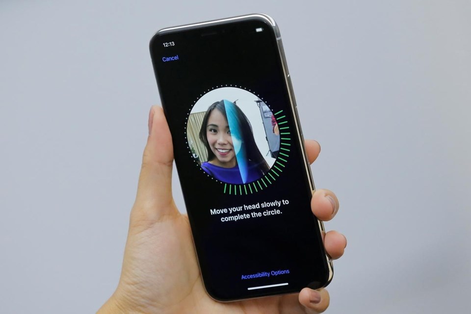 4- iPhone X