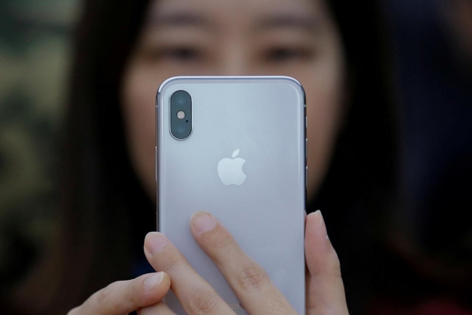 4- iPhone X