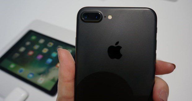 6- iPhone 8