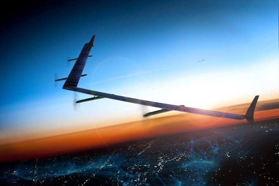 Zuckerberg tarafından paylaşılan bu fotoğraftaki drone'dan kaç adet üretileceği ise şu an için bilinmiyor.