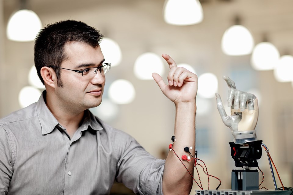 Prof. Dr. Max Ortiz Catalan