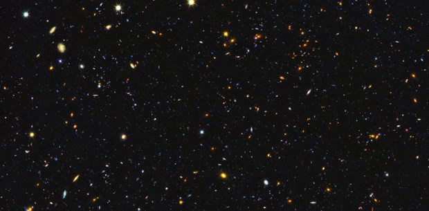 Hubble'ın galaksi panaroması