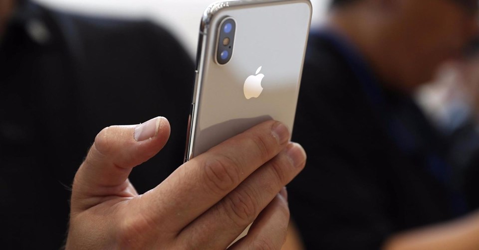 iPhone X