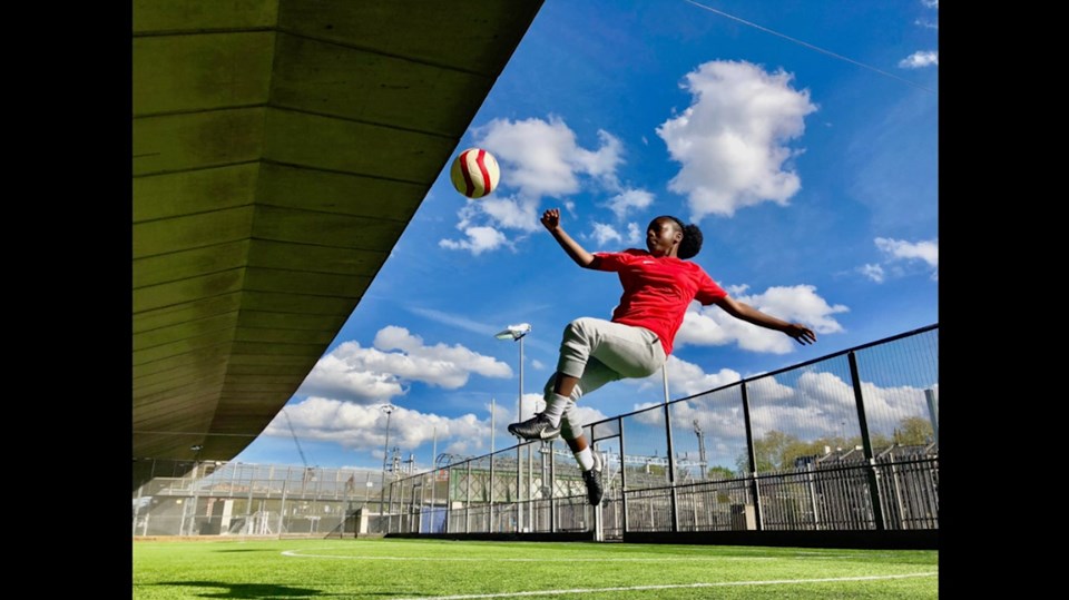 MAÇIN FOTOĞRAFLARINI ÇEKERKEN AKSİYONU SERİ ÇEKİM MODUYLA YAKALAYIN