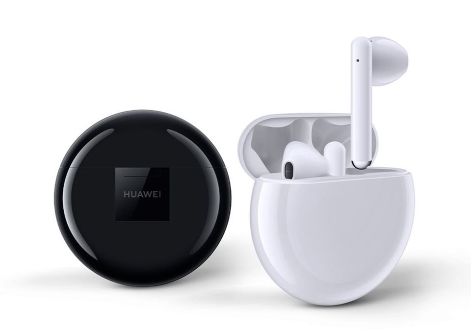 AIRPODS'A YENİ RAKİP: FREEBUDS 3