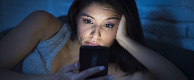 MAVİ IŞIKLARA DİKKAT