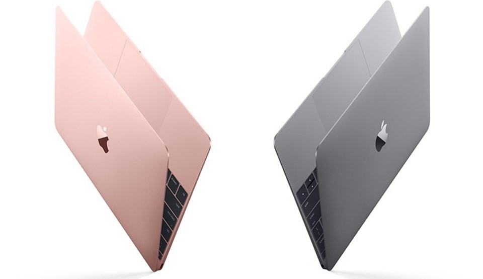 MacBook’taki son derece küçük fakat çok yönlü USB-C bağlantı noktası, geleneksel USB bağlantı noktalarının üçte biri boyutunda olmasına rağmen, şarj, veri aktarımı ve video çıkışının tek bir bağlantı ile yapılabilmesini sağlıyor.
