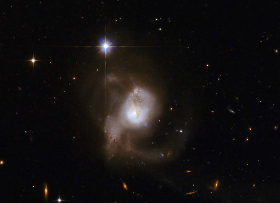 Hubble'dan masal gibi goruntuler