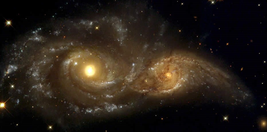 Hubble'dan masal gibi goruntuler