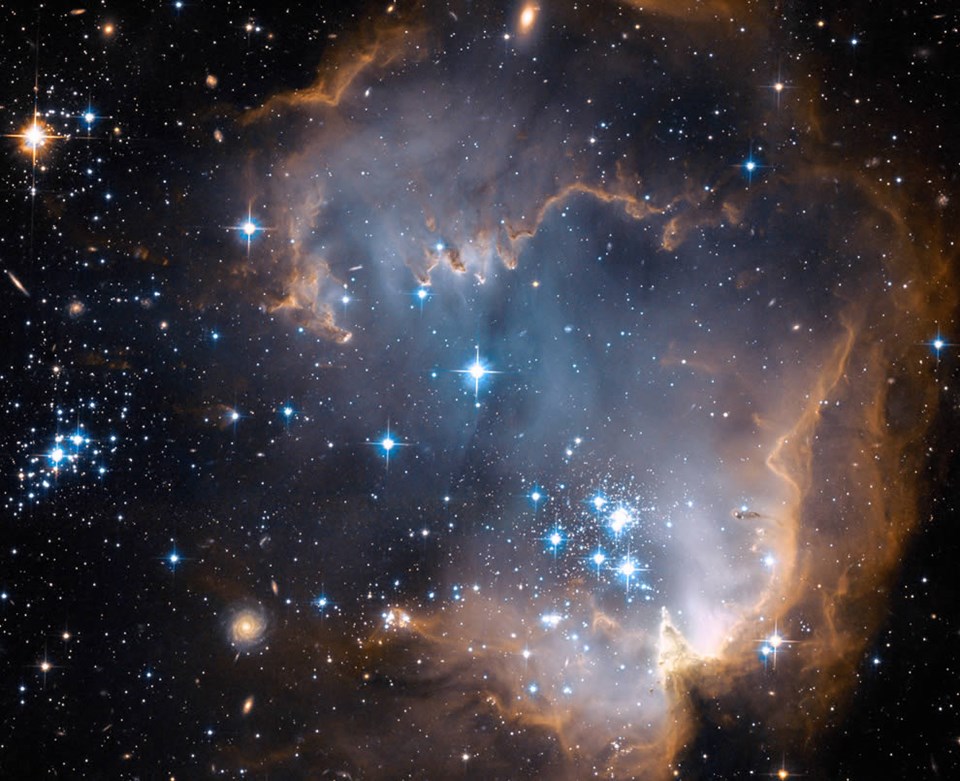 Hubble'dan masal gibi goruntuler