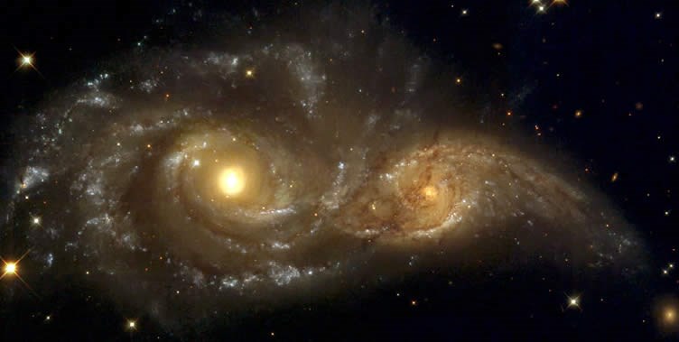 Hubble'dan masal gibi goruntuler