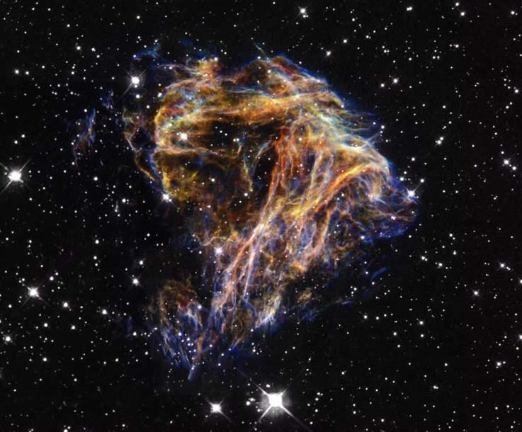 Hubble'dan masal gibi goruntuler