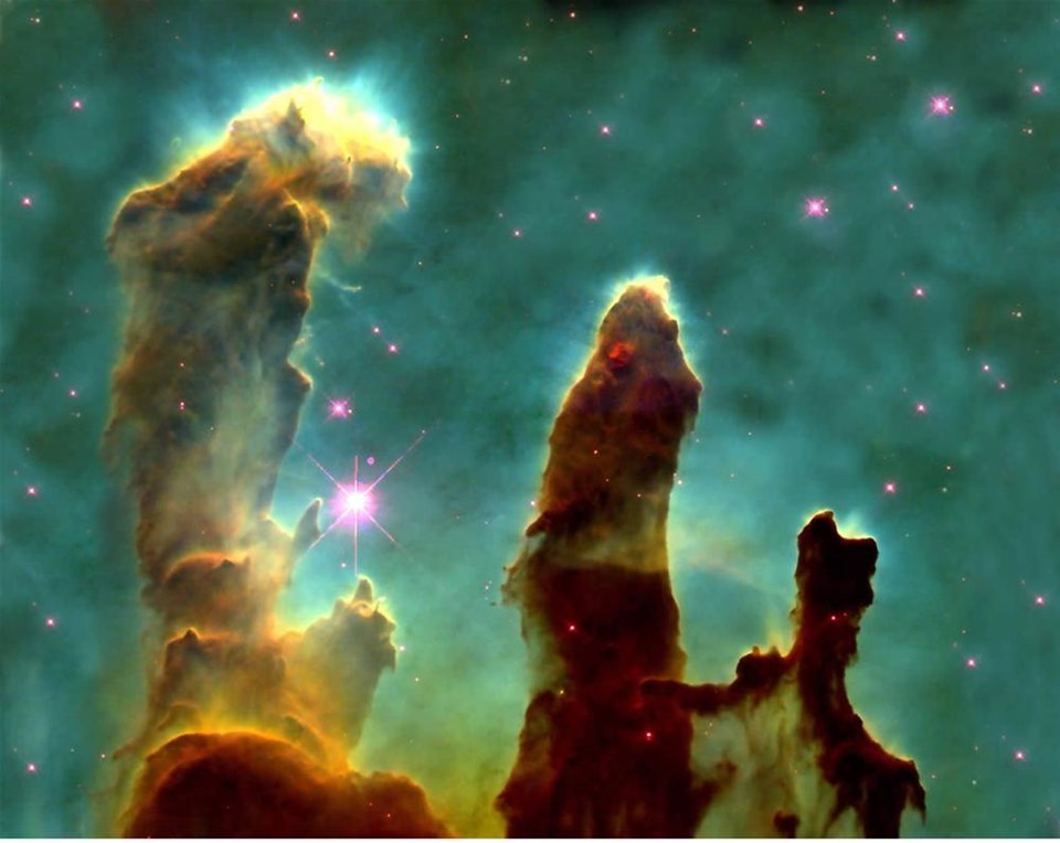 Hubble'dan masal gibi goruntuler