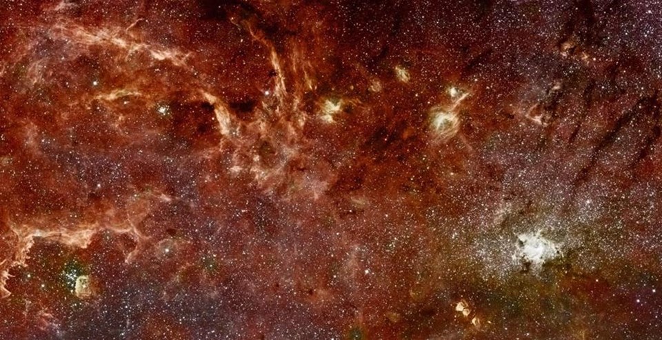 Hubble'dan masal gibi goruntuler
