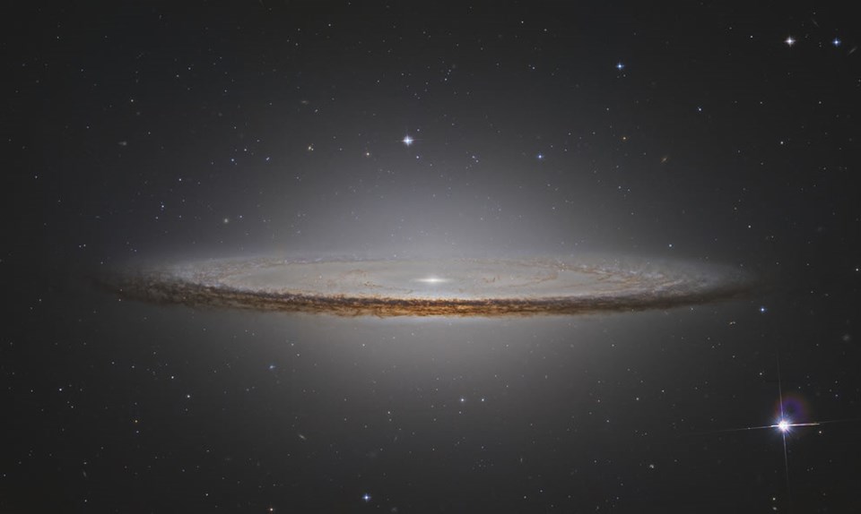 Hubble'dan masal gibi goruntuler