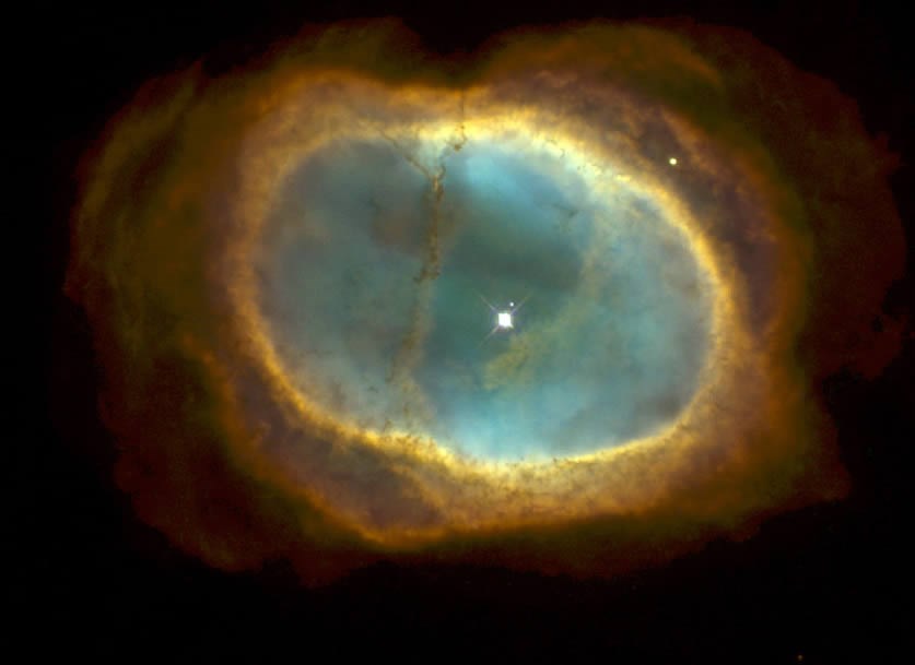 Hubble'dan masal gibi goruntuler