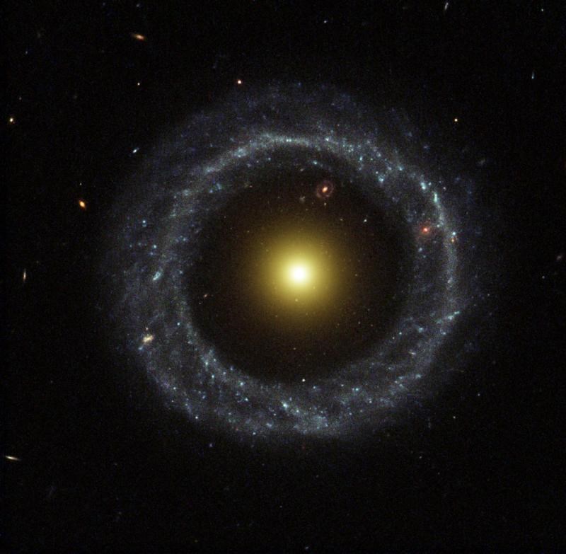 Hubble'dan masal gibi goruntuler