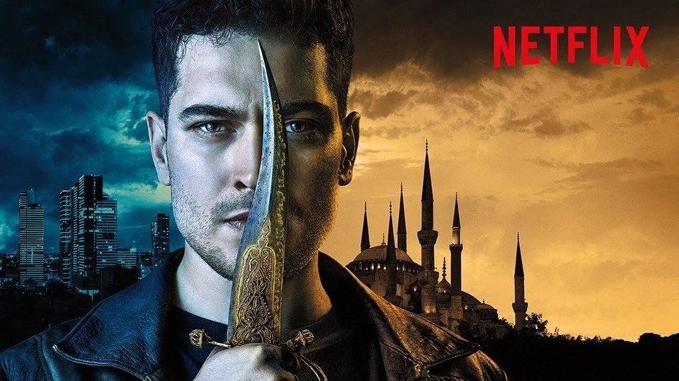 2016'da Türkiye'de kullanıma giren Netflix’in ilk orijinal Türk yapımı Hakan: Muhafız (The Protector) olmuştu.
