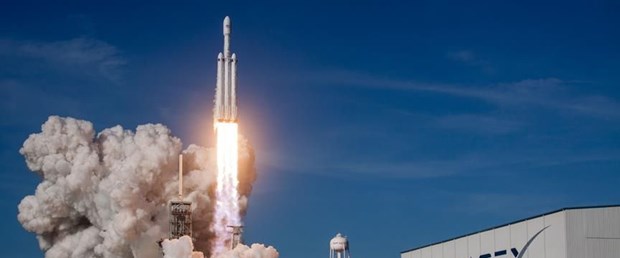 spacex.jpg