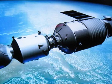 Çin uzay istasyonu Tiangong-1'le ilgili olarak İtalya'dan halka uyarılar geldi. İşte halka korunmaları için yapılan 5 maddelik uyarı...