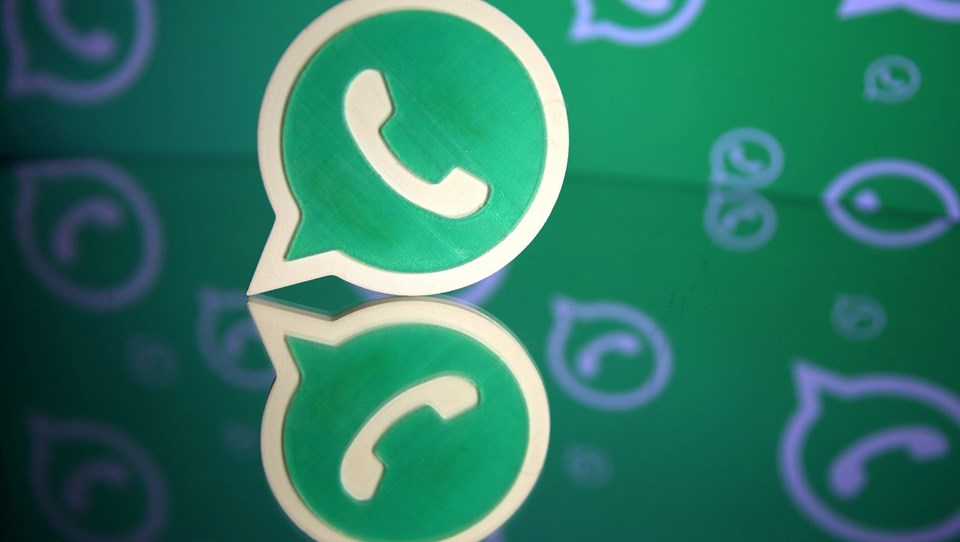 FAVORİ SOHBETLERİNİZİ UYGULAMANIN TEPESİNE KOYUN