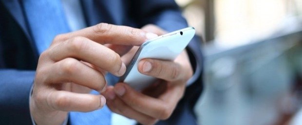 telefon.jpg