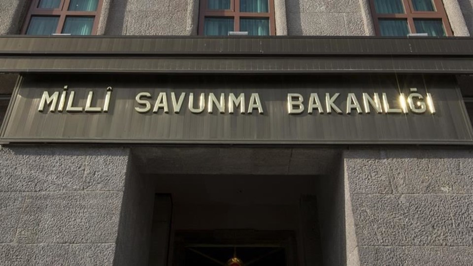 Milli Savunma Bakanlığı (2025-2 Dönem) uzman erbaş başvuru ilanı: Kara, Deniz ve Hava Kuvvetleri uzman erbaş alımı başvuruları ne zaman? - 1