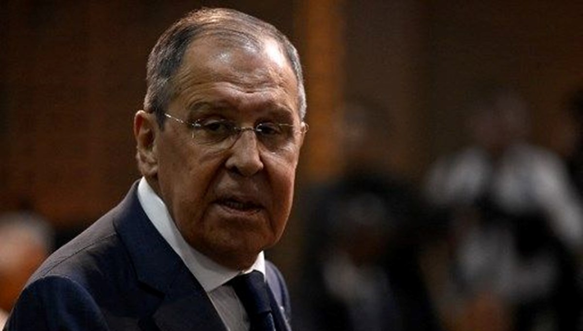 Lavrov'dan Navalni açıklaması: Batı iç işlerimize karışamaz