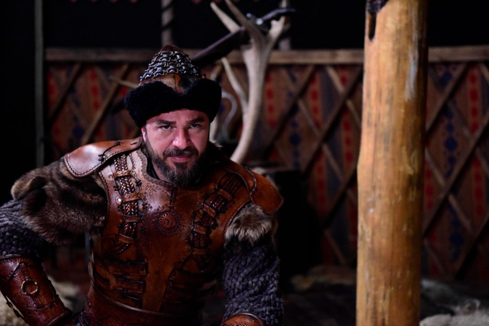 Nilgün Belgün takipçilerini geçmişe götürdü: Bu fotoğraf Marmaris'te çekildi (Ünlülerin çocukluk ve gençlik halleri) - 570