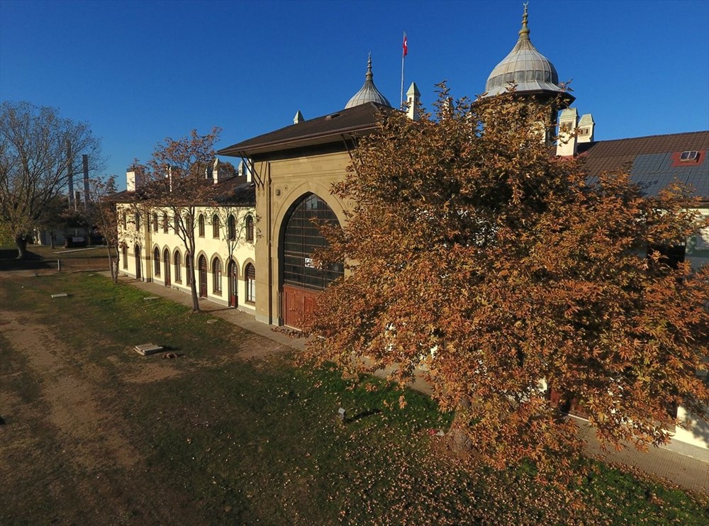 Edirne'de eski tren garı ve kara tren, sonbaharda fotoğraf tutkunlarının gözdesi - 3