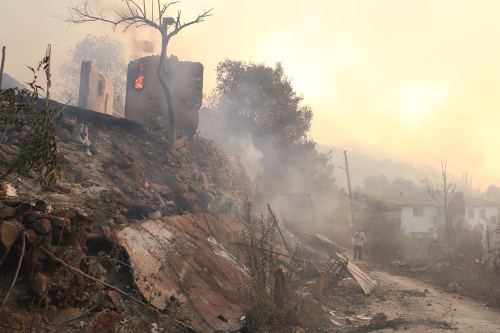 Türkiye'nin ciğerleri yanıyor: İşte yangınlarda son durum - 6