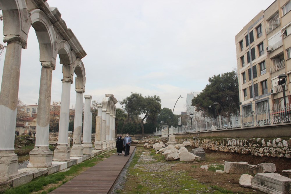 Akhisar'da antik şehirle modern şehir iç içe - 18