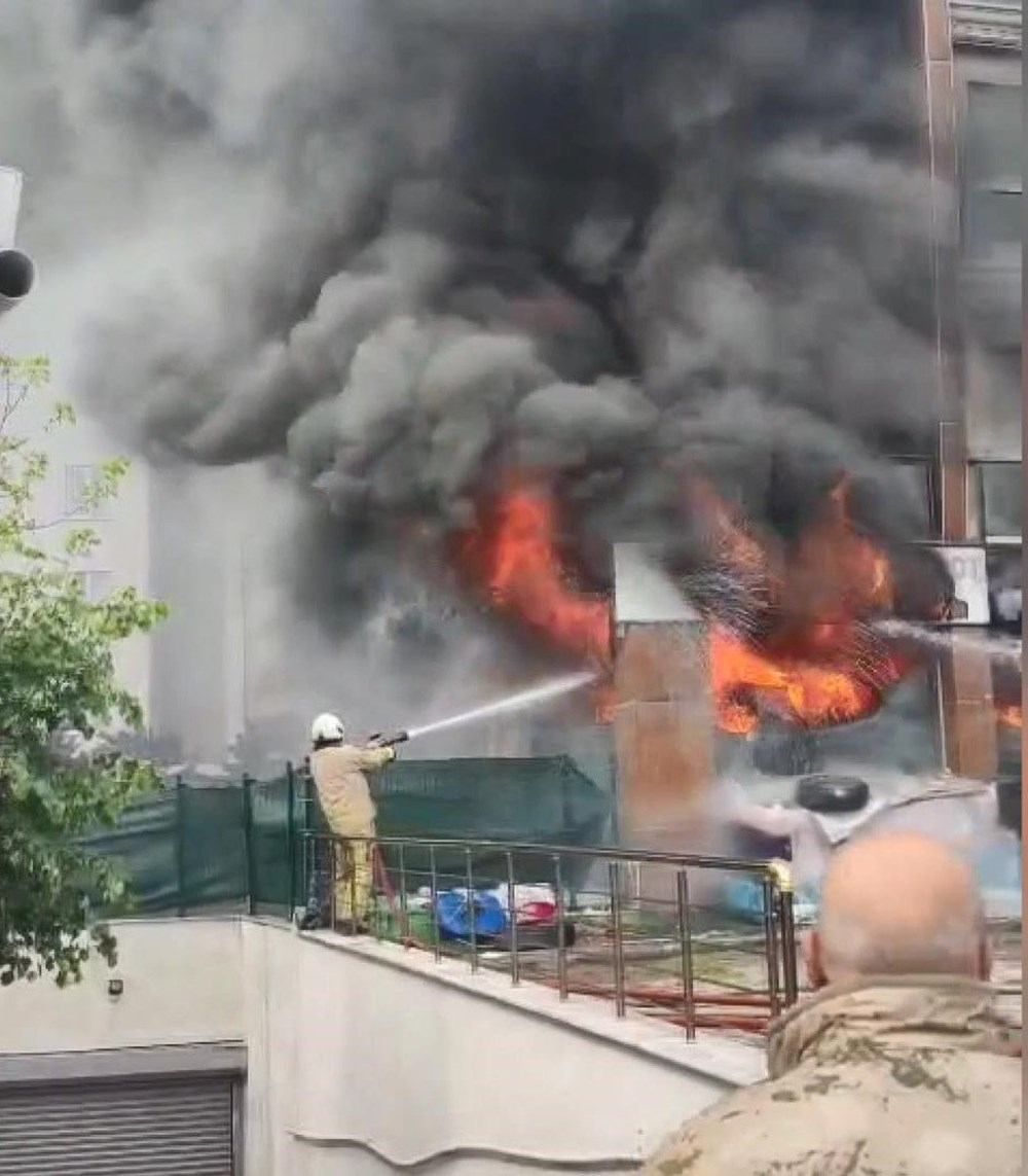 İstanbul'da yangın paniği: Alevler bir anda büyüdü - 2