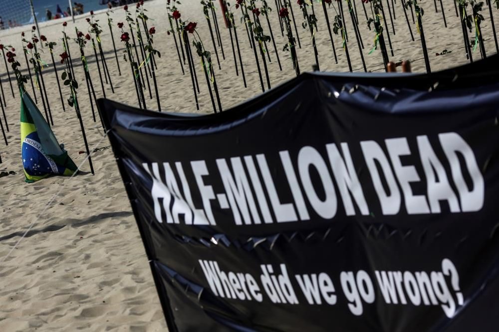 500 roses in memory of 500 thousand people - 1