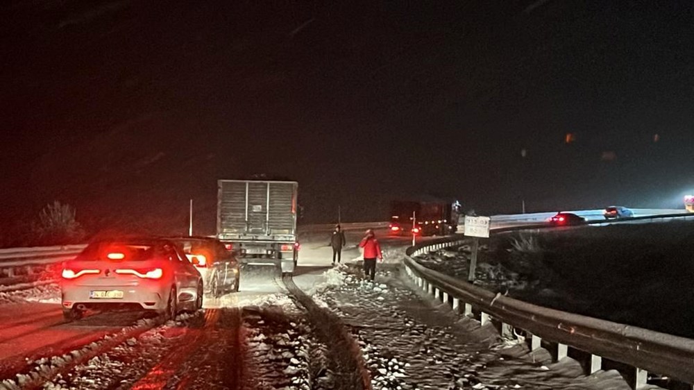 Ulaşıma kar yağışı engeli | Hangi yollar kapandı? İşte yollarda son durum - 9