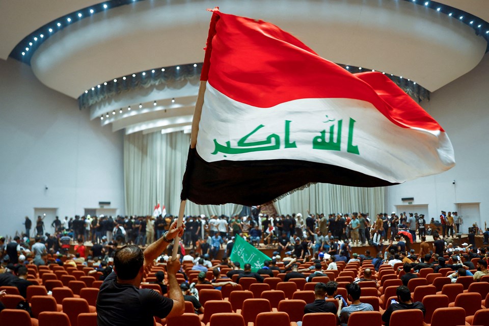 Irak’ta Sadr anayasa ve rejim değişikliği istedi - 2