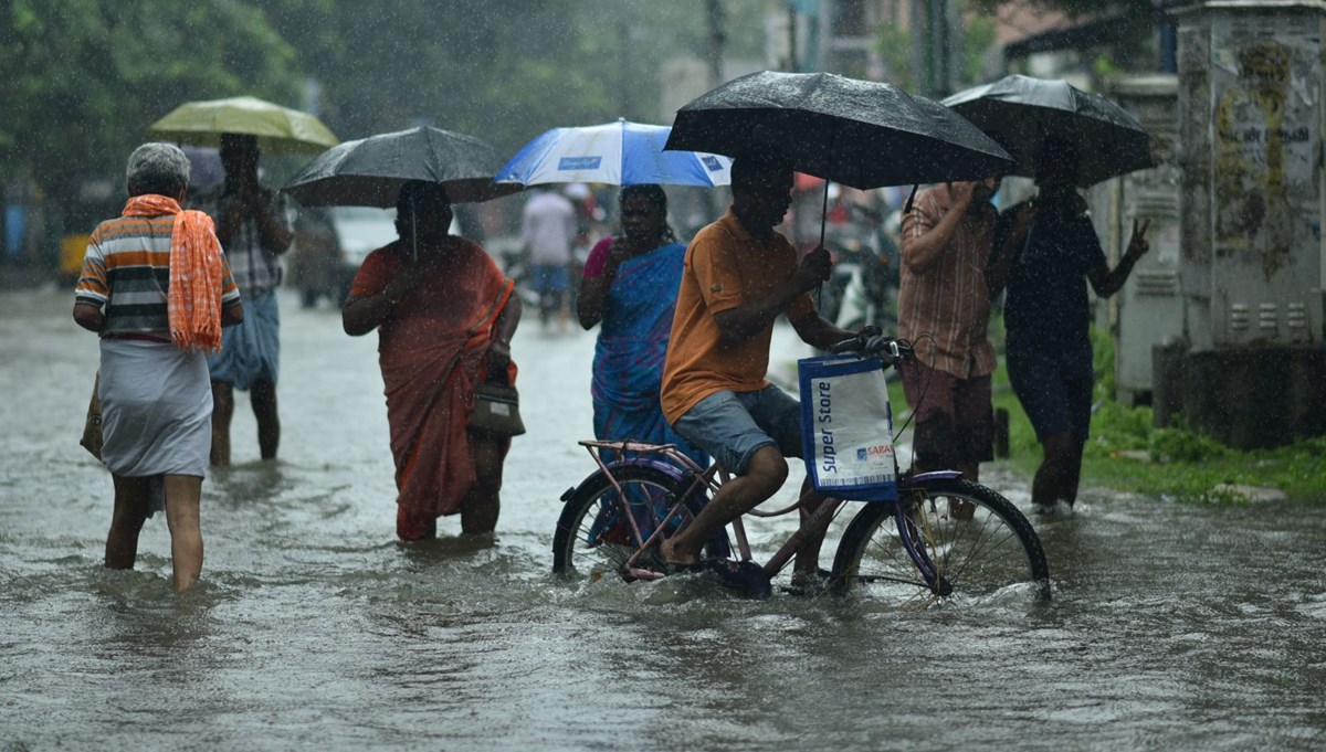 Hindistan'ın güneyinde şiddetli yağış: 7 ölü