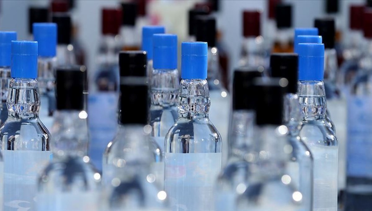 Mersin'de 540 litre sahte içki ele geçirildi