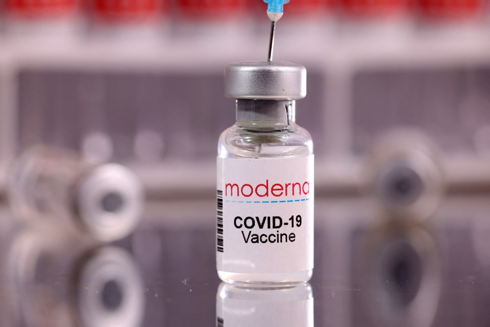 ABD'de Moderna'nın Covid-19 aşısına tam onay - 1
