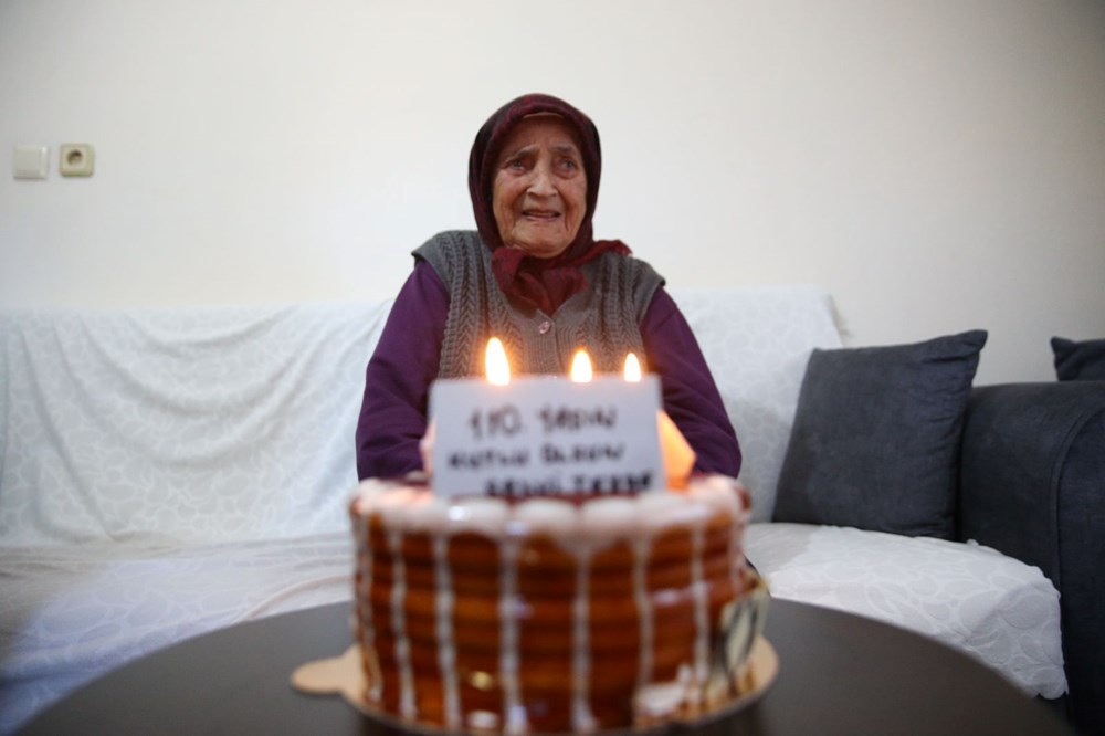 110 yaşındaki Selvi nine yıllara meydan okuyor: Her gün yediği 1 besin var - 5